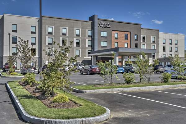 Exterior view - Hampton Inn & Suites Keene