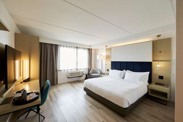  - Bloom Hotel Mississauga