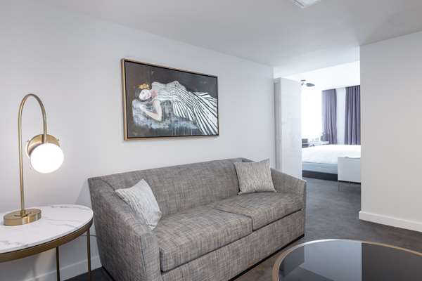  - Kelly Hotel Downtown Birmingham - I-20 & I-59, Exits 124D & 126A