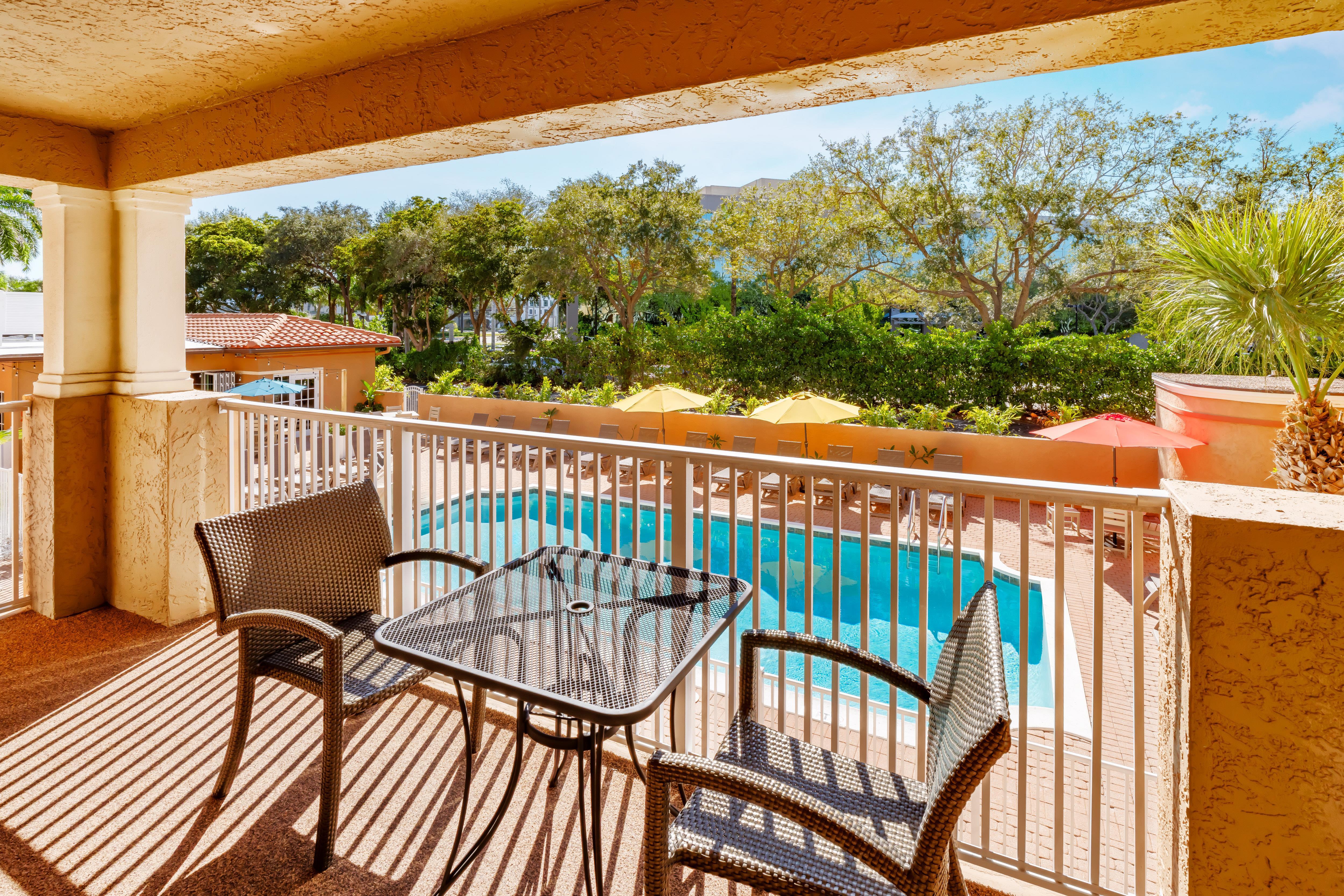 Inn of Naples, Tapestry Collection by Hilton Room Type - 2 DOUBLES BALCONY POOLVIEW