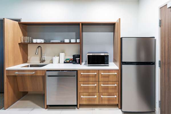  - Home2 Suites by Hilton Weatherford - I-40, Exit 81 & 82