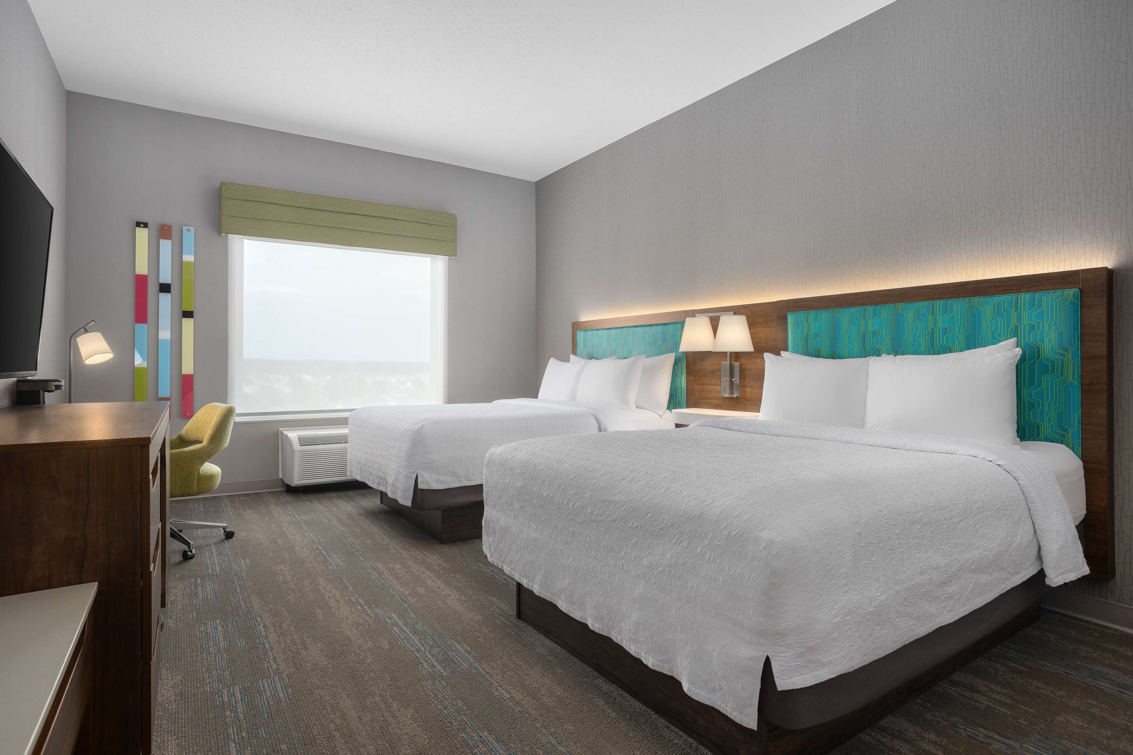 Hampton Inn by Hilton Kingston Room Type - 2 QUEENS W  FRIDGE MICROWV