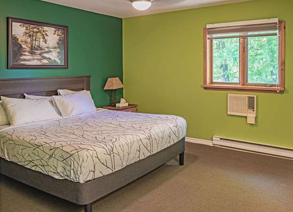  - Grand Tappattoo Resort Seguin