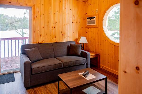 Suite - Grand Tappattoo Resort Seguin