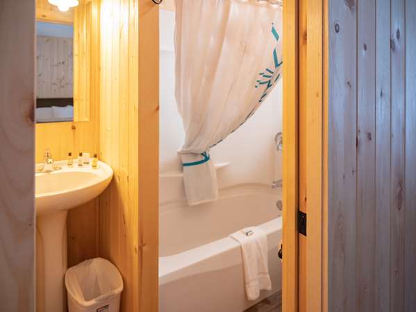 Suite - Grand Tappattoo Resort Seguin