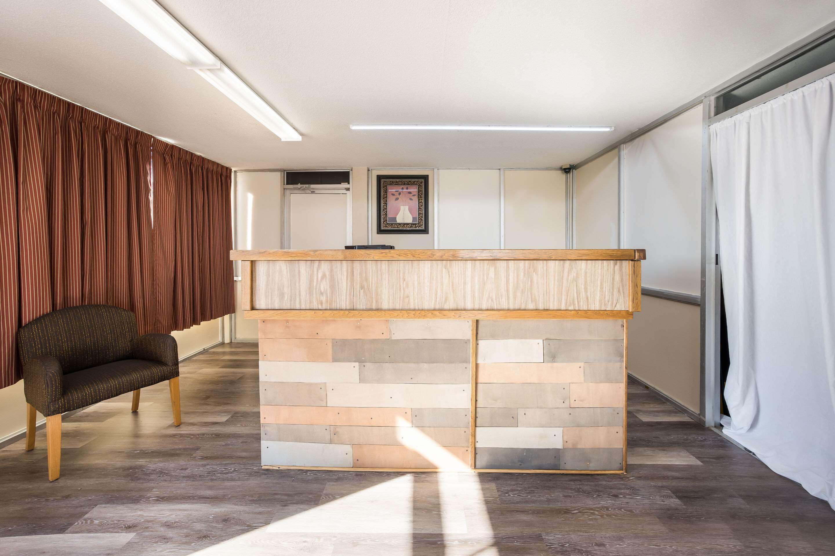 Front desk | Rodeway Inn