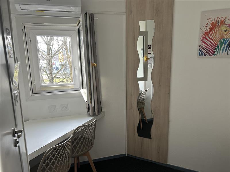 HÔTEL KYRIAD DIRECT MACON SUD