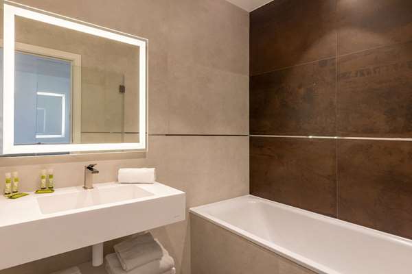 1 Double Bed, Non-Smoking, Deluxe Room, Larger Room, Sofabed