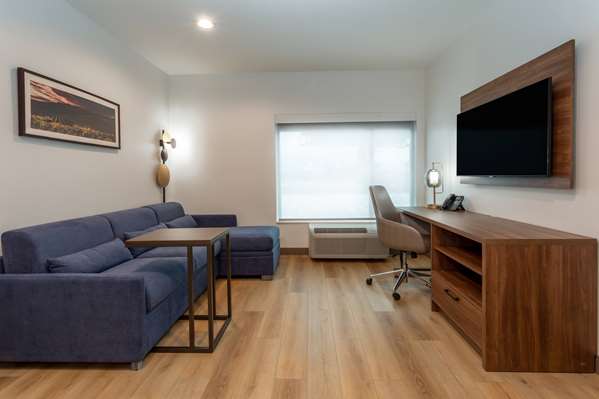  - La Quinta Inn & Suites Galt