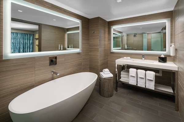  - Hilton Garden Inn New York