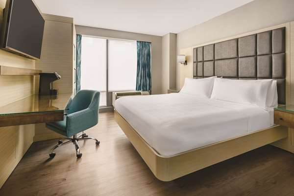  - Hilton Garden Inn New York