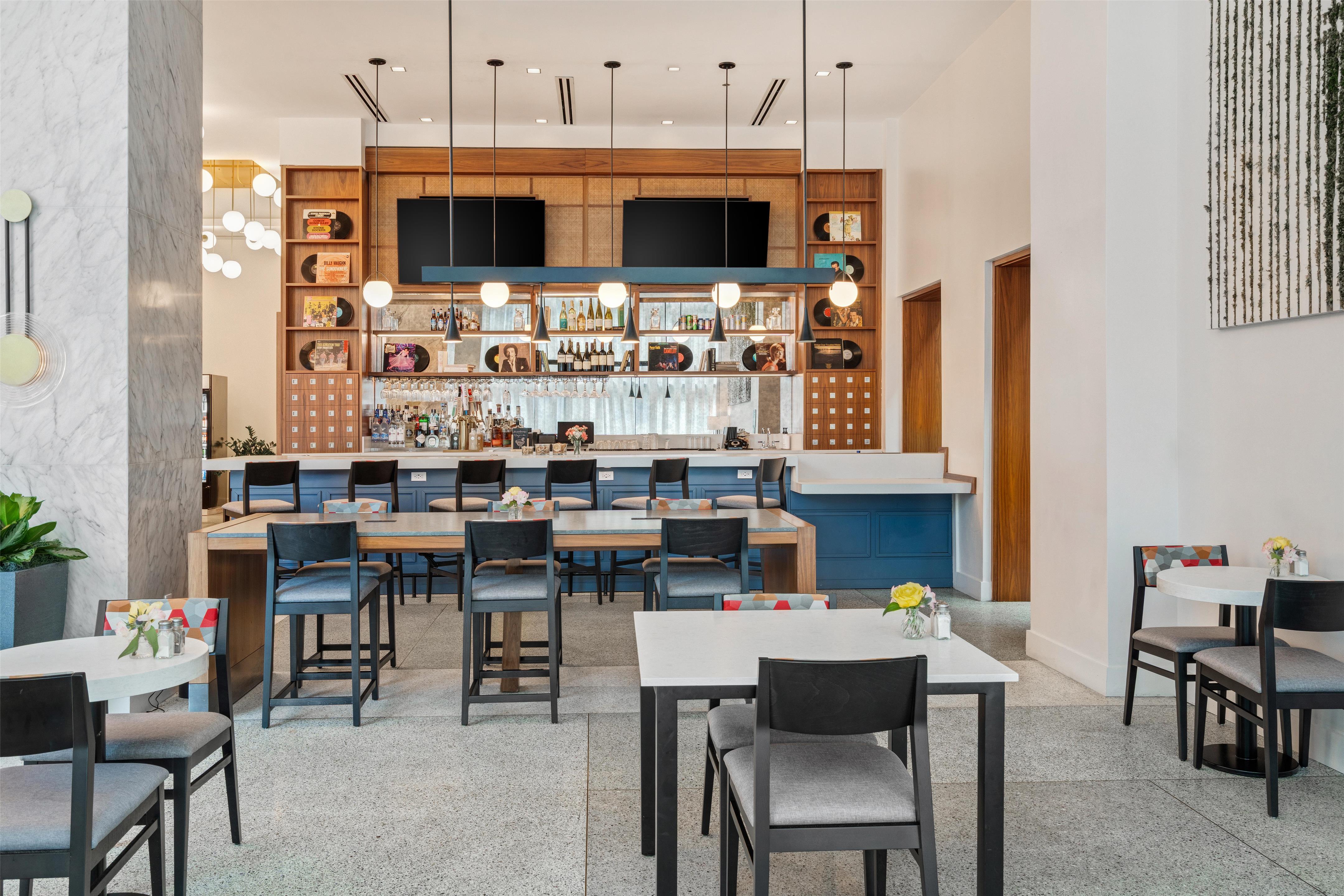 Restaurant | Canopy by Hilton New Orleans Downtown