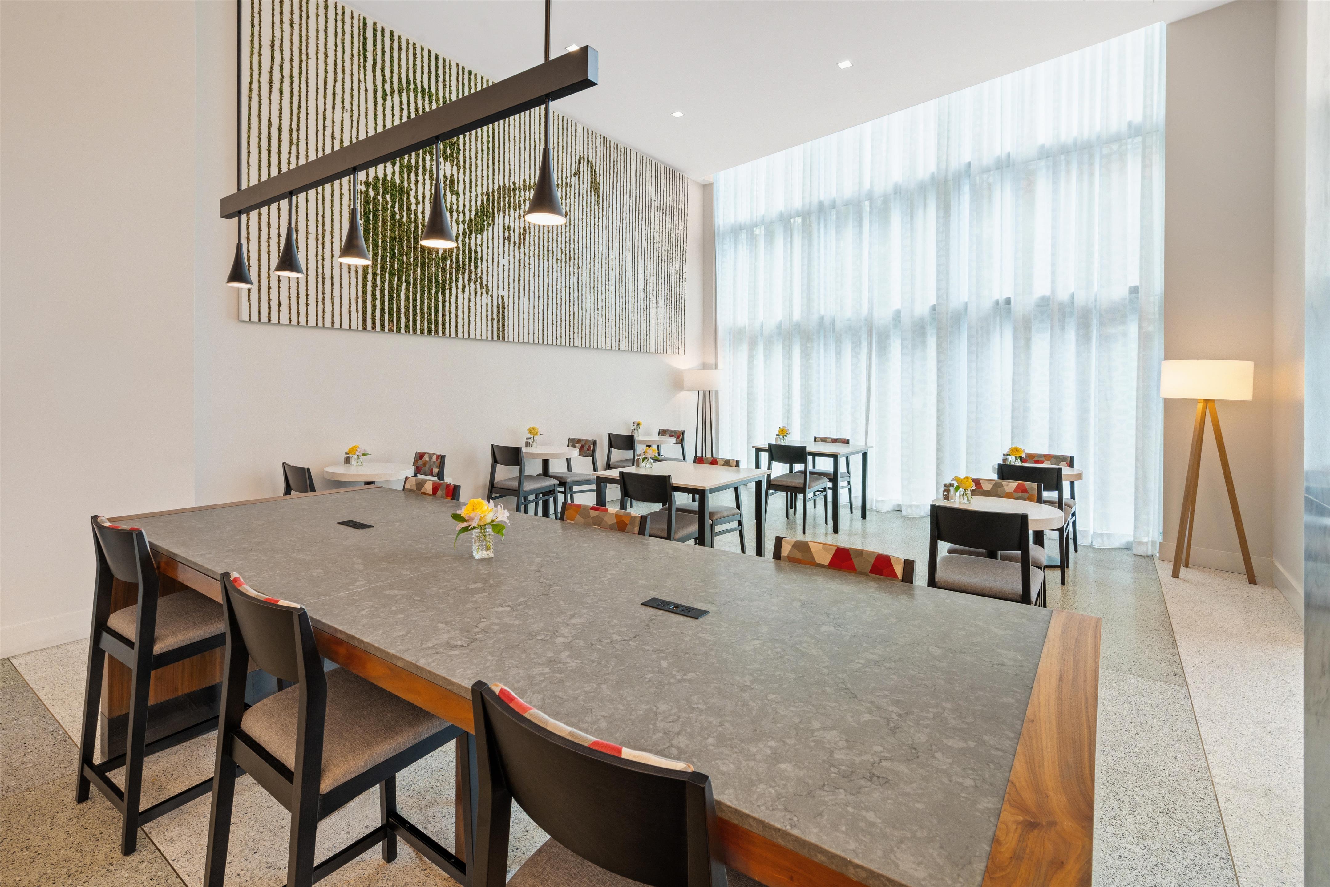 Restaurant | Canopy by Hilton New Orleans Downtown