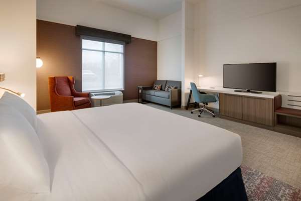  - Hilton Garden Inn Haymarket - I-66, Exit 40