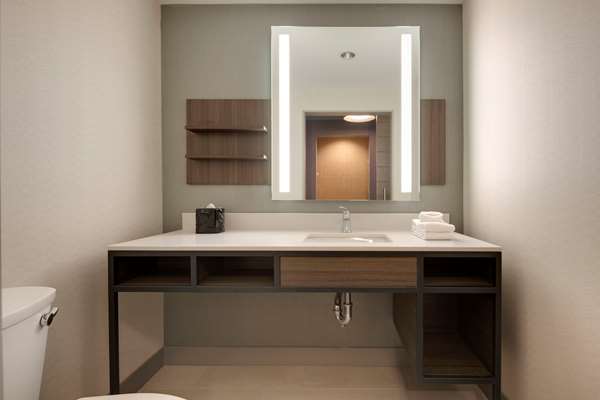  - Hilton Garden Inn Haymarket - I-66, Exit 40