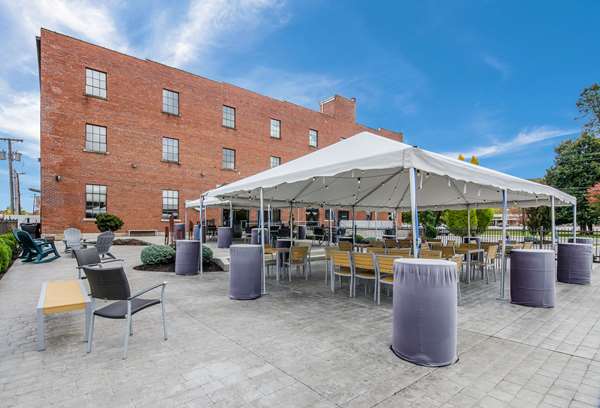  - Jackson Park Inn Pulaski