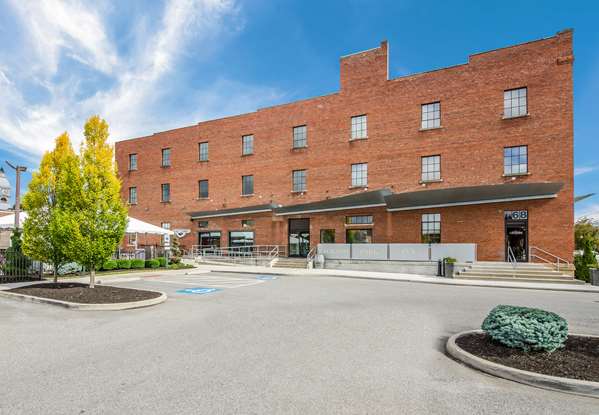 Exterior view - Jackson Park Inn Pulaski