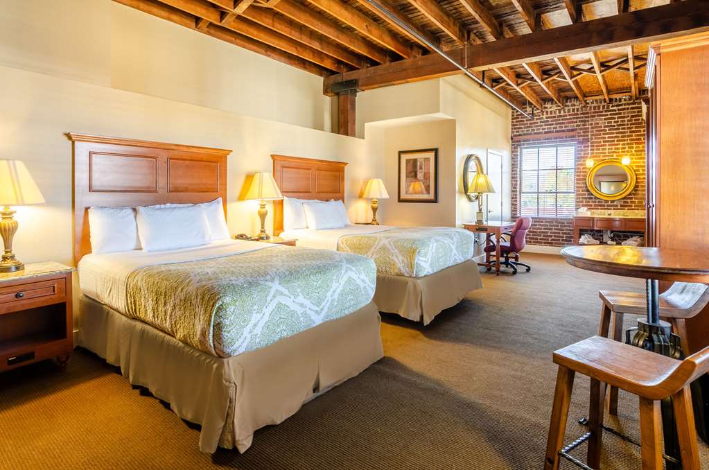 JACKSON PARK INN AN ASCEND COLLECTI-guestroom-Guest Room,On-Site.jpg