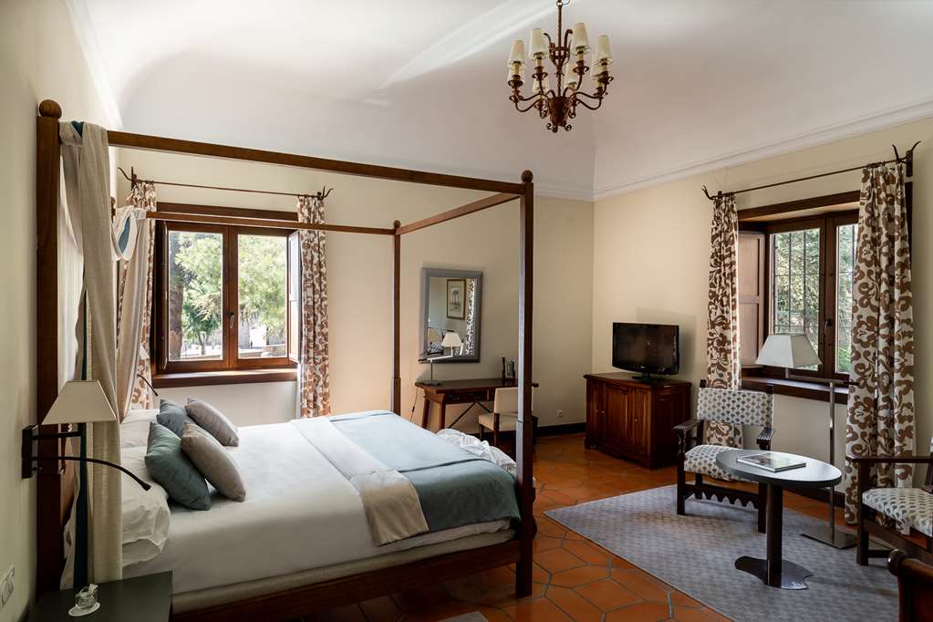 PARADOR DE AVILA-guestroom-Guest Room,Suite,On-Site.jpg