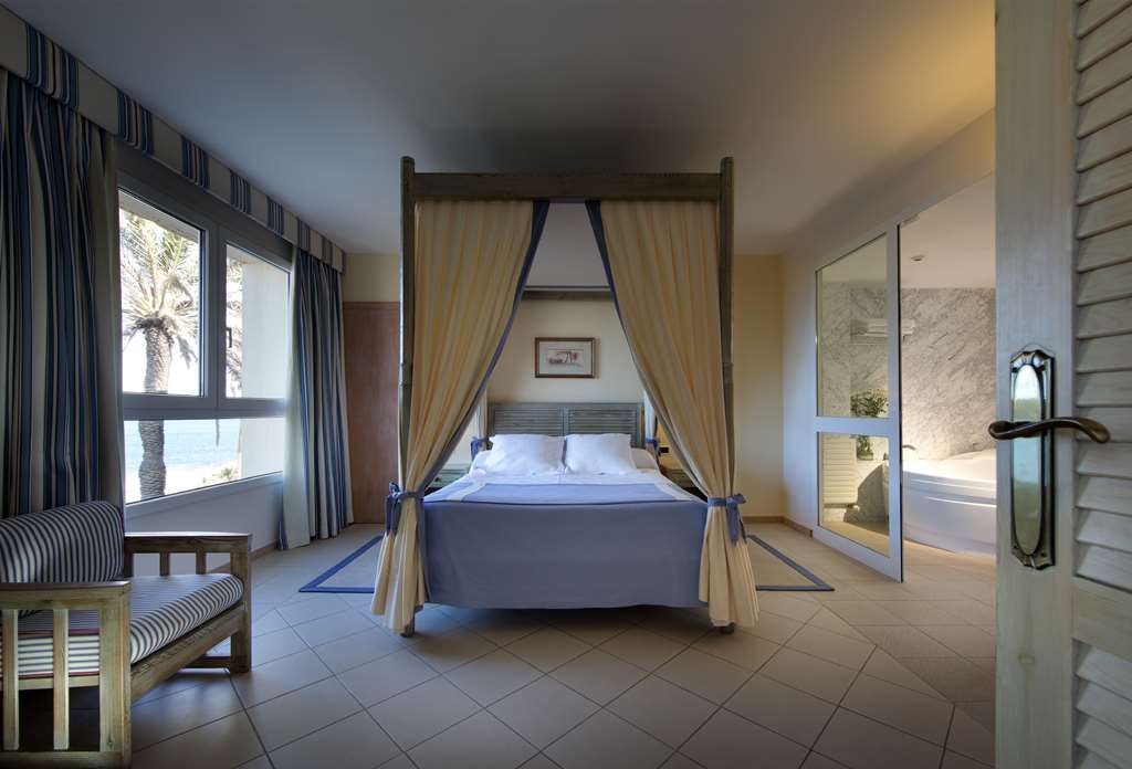 PARADOR DE JAVEA-guestroom-Guest Room,Suite,On-Site.jpg
