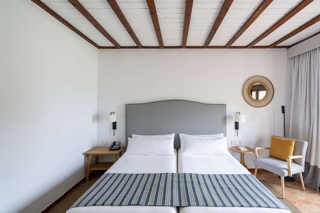PARADOR DE MAZAGON-guestroom-Guest Room,On-Site.jpg