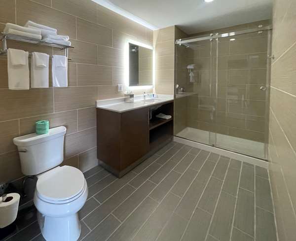  - MainStay Suites Bronx New York