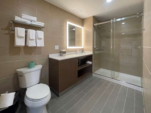  - MainStay Suites Bronx New York