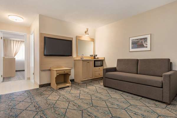 Suite - Ramada Hotel Miramichi