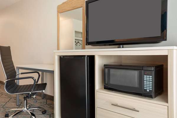  - Ramada Hotel Miramichi