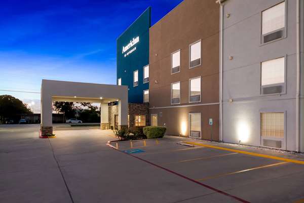 AmericInn by Wyndham New Braunfels