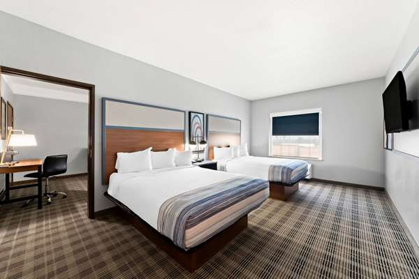 2 Queen Beds, Suite, Non-Smoking