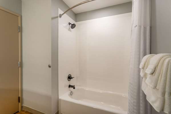  - AmericInn San Angelo