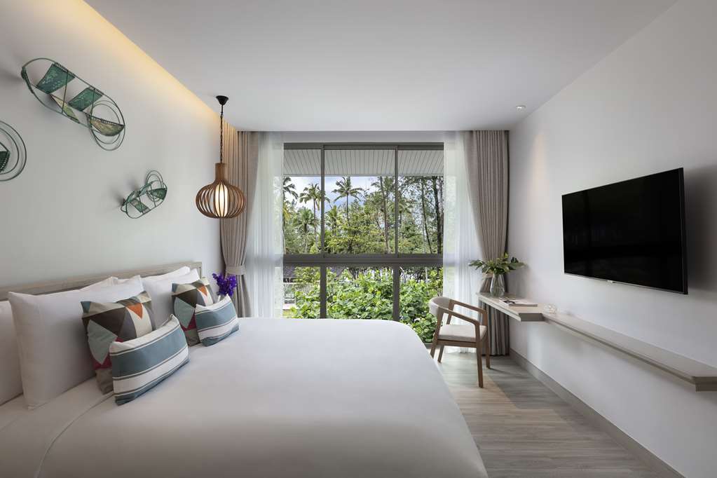 AVANI KHAO LAK RESORT-guestroom-Guest Room,On-Site.jpg