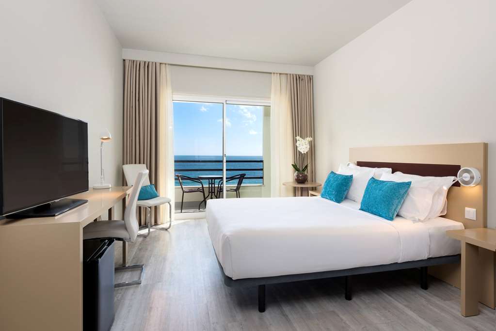 TRYP BY WYNDHAM LISBOA CAPARICA MAR-guestroom-Guest Room,On-Site.jpg