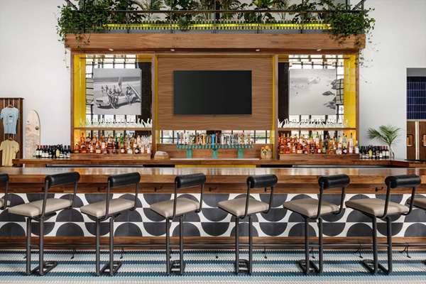 Bar - Hotel Tupelo Downtown