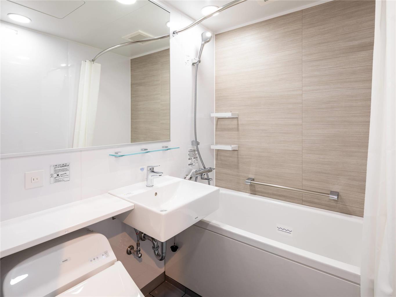 COMFORT HOTEL TAKAMATSU-guestroom-Guest Room,Bathroom,On-Site.jpg