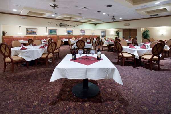 Restaurant - Ramada Plaza Hotel Sheridan - I-90, Exit 25