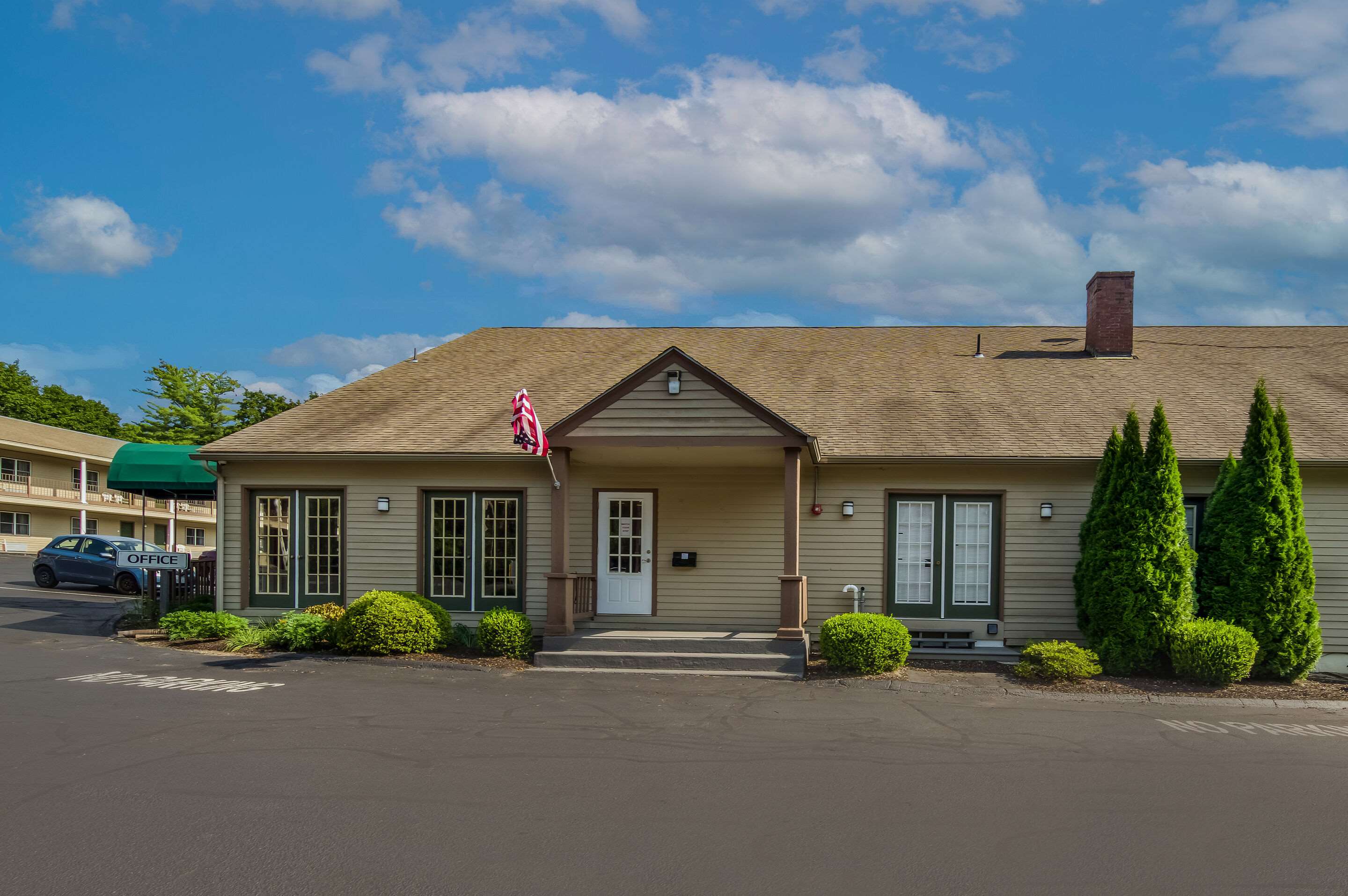 Hotel exterior | Quality Inn