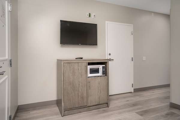 Suite - Lighthouse Suites Emerald Isle