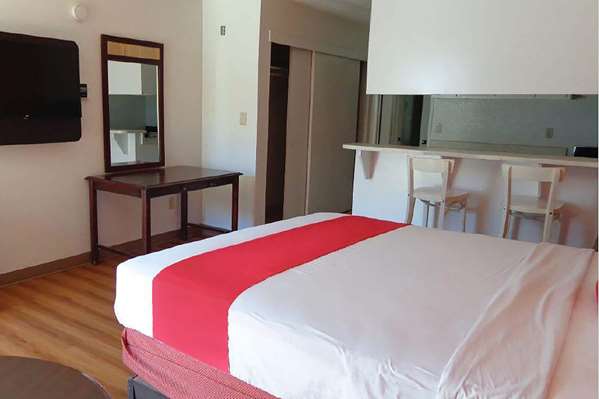  - Super 8 Motel West Dunnigan - I-5, Exit 556