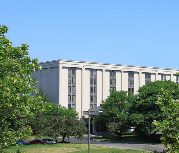 Exterior view - SureStay Hotel by Best Western Secaucus - I-95, Exit 17