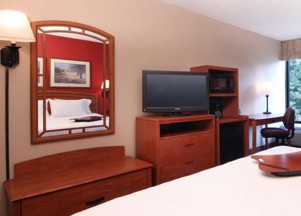  - SureStay Hotel by Best Western Secaucus - I-95, Exit 17