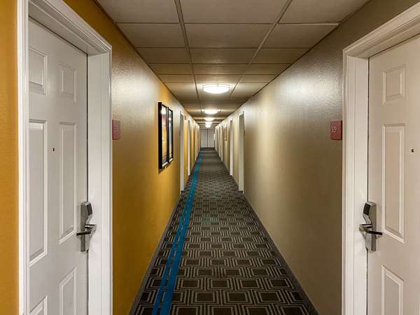  - Mainstay Suites Middleburg Heights - I-71, Exit 235