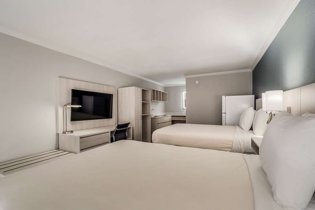 MAINSTAY SUITES FLORENCE-guestroom-Guest Room,On-Site.jpg