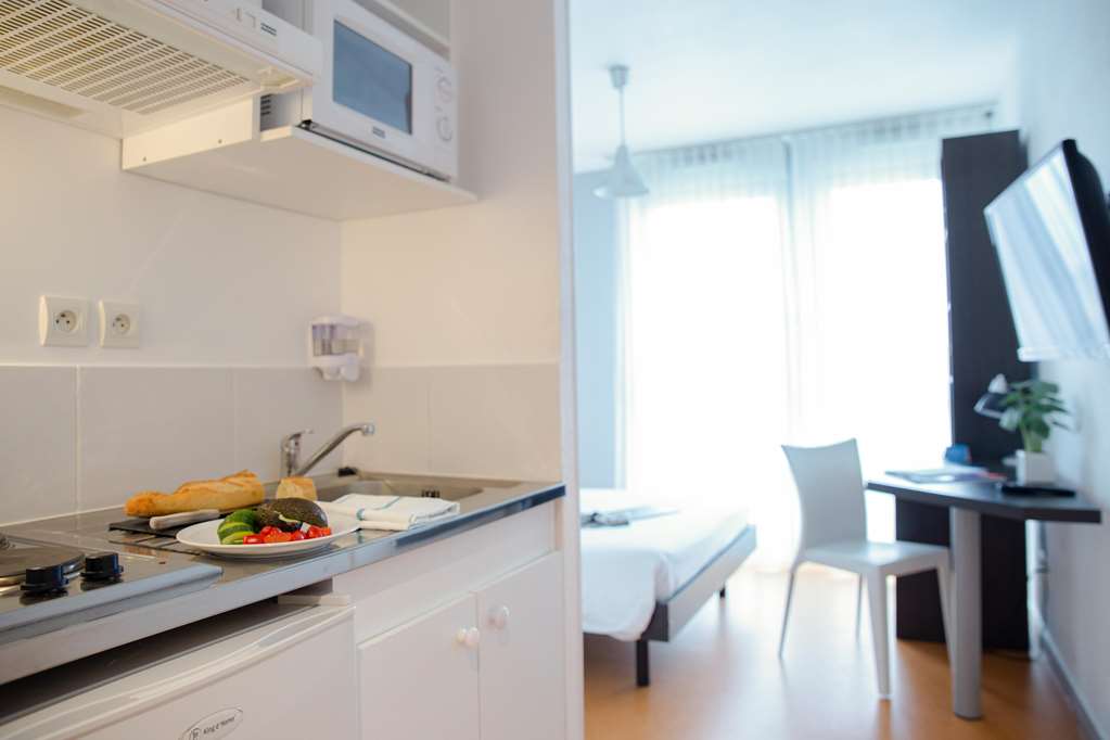 COMFORT APARTHOTEL BESANON HAUTS DU-guestroom-Guest Room,Guest Room Amenity,Kitchen/Kitchenette,On-Site.jpg