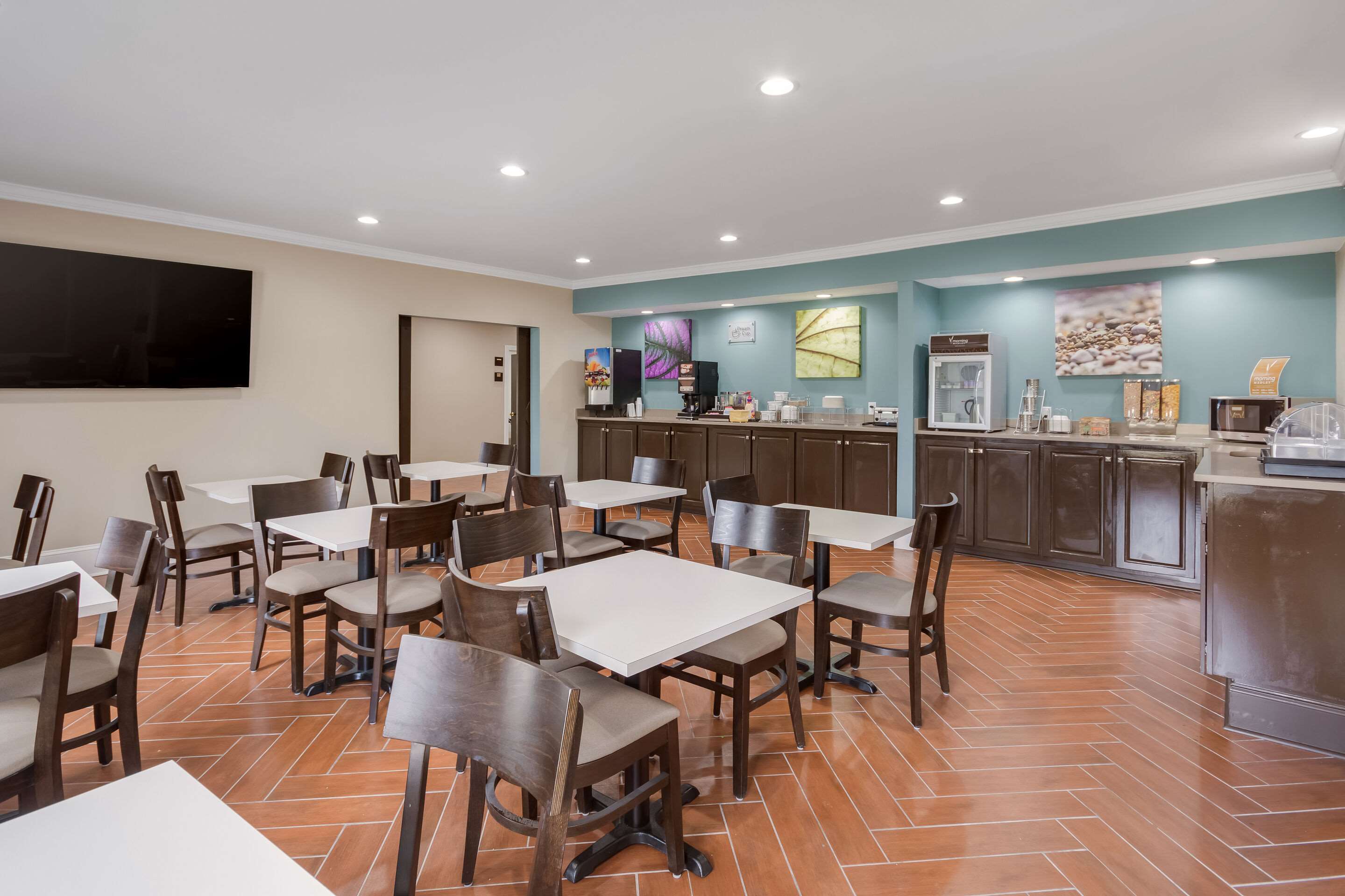 Breakfast area