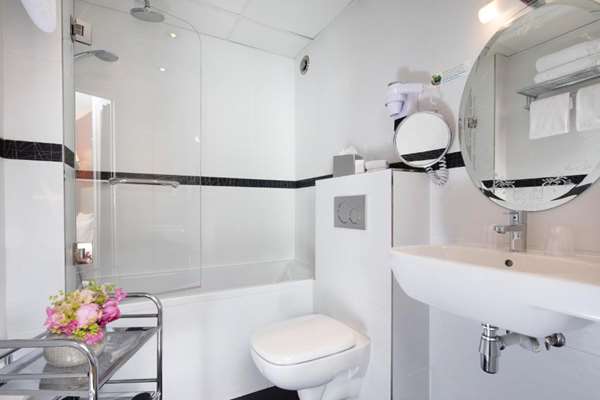 Guest Room,Bathroom,On-Site