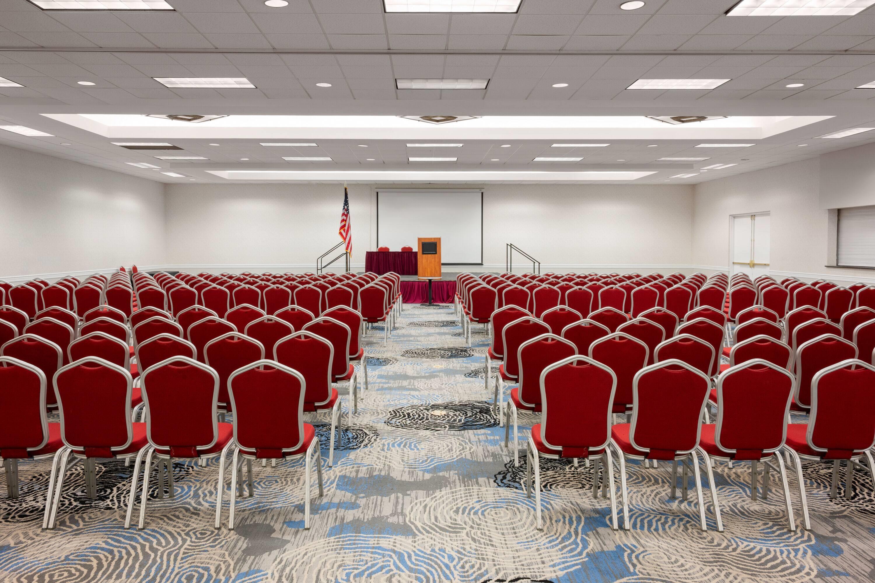 Ballroom | Crowne Plaza Hotel Sacramento Northeast
