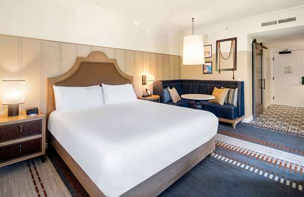  - Estancia La Jolla Hotel & Spa