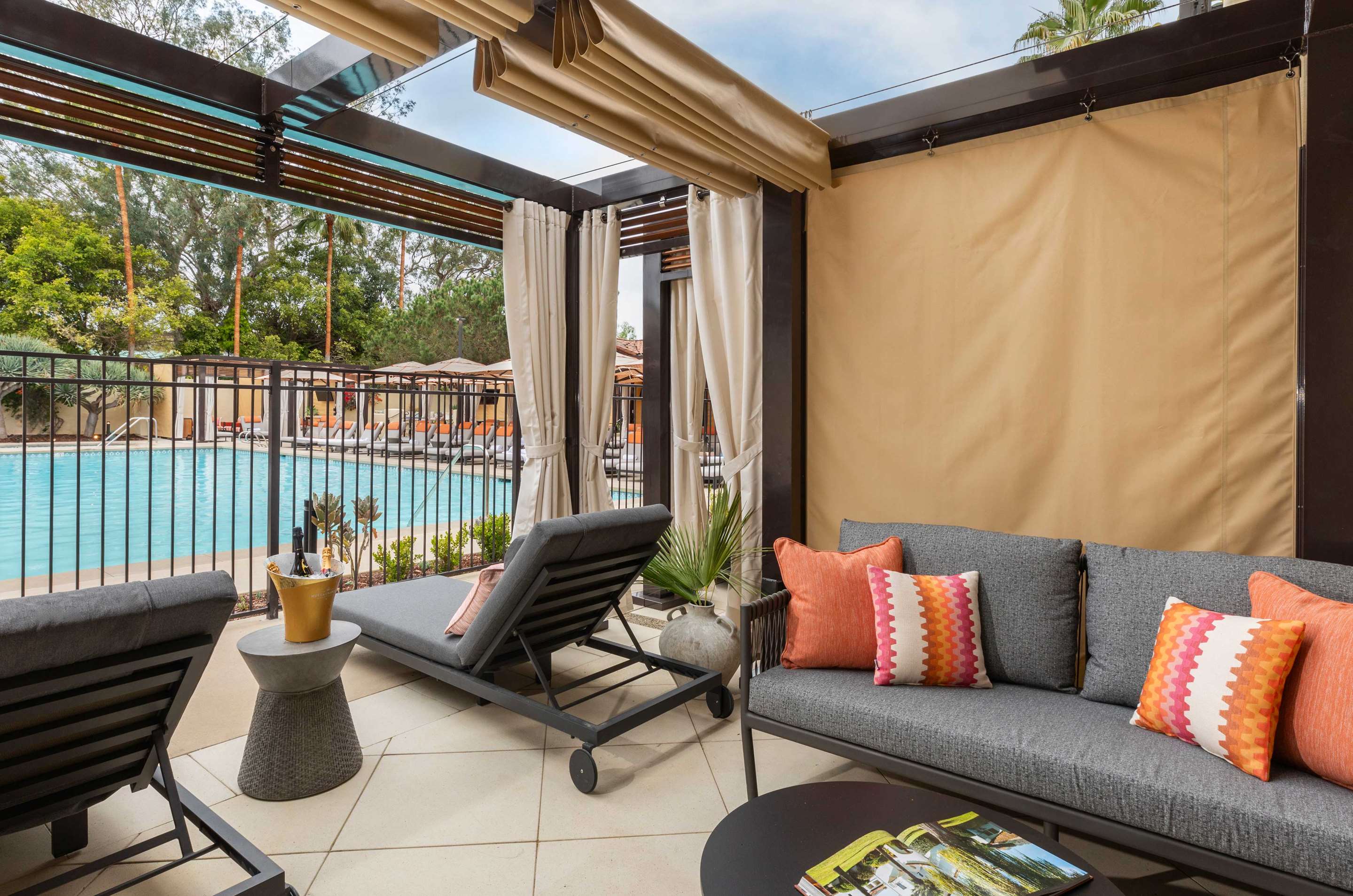 Pool Cabana | Estancia La Jolla Hotel & Spa